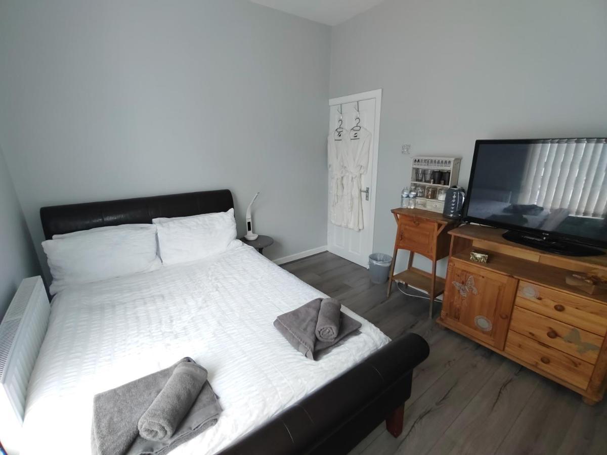 Double Room Close To Efc Lfc Liverpool City Centre Buitenkant foto